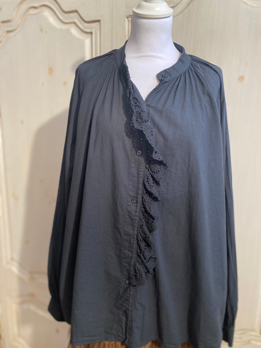 Blouse Clara noir convient du 40 au 48